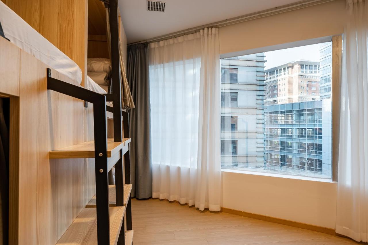 Dayin International Youth Hostel - Near East Nanjing Road & People'S Square & The Bund -Large Social Area -Bar -Cafe -Gym -Free Laundry Luggage Storage -24H Front Desk -English Service Shanghai Buitenkant foto