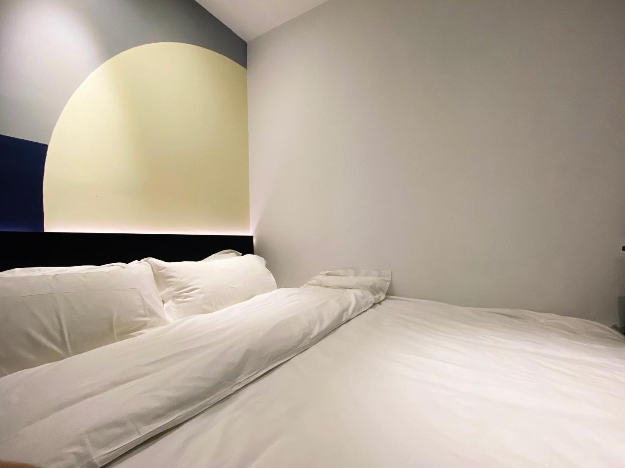 Dayin International Youth Hostel - Near East Nanjing Road & People'S Square & The Bund -Large Social Area -Bar -Cafe -Gym -Free Laundry Luggage Storage -24H Front Desk -English Service Shanghai Buitenkant foto
